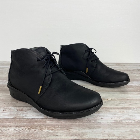 dansko joy ankle bootie